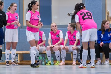 Bild 7 - F Loewinnen Hallen Cup